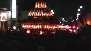 preview picture of video '平成24年　秦野・曽屋神社例大祭　＜一番組・二番組＞　宮入道中（３）'