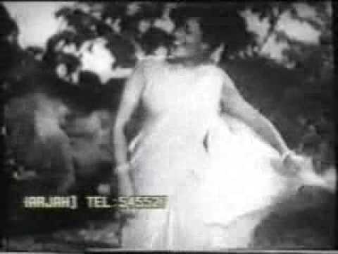 Naadaan (1951): Aa teri tasveer bana loon (version 1)