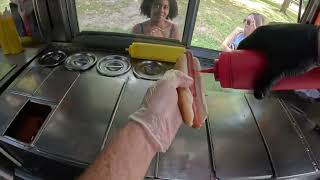 店舗からトラックへ