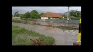 preview picture of video 'Inundatii Greci Tulcea 19.05.2012 partea 2'