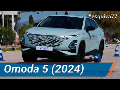 Omoda 5 2024 – Maniobra de esquiva (moose test) y eslalon | km77.com
