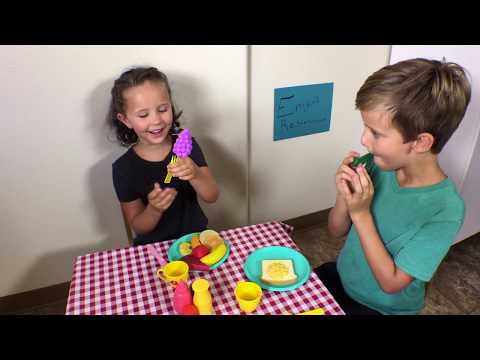 Learn English Words! Pretend Play Food! Restaurant!