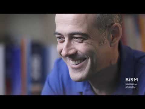 Radu Atanasiu teaches Thinking and Deciding in Business