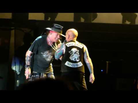 Guns n Roses (with Angry Anderson) - Nice Boys (Sydney, Feb 11 2017)