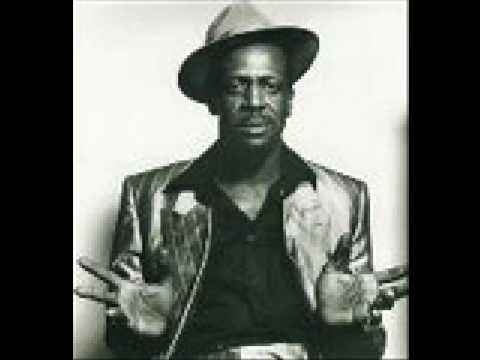 Gregory Isaacs - Report To Me (12 inch) (R.I.P.)