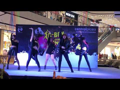 Mini Velvet cover Red Velvet [18-3-18] @Central Plaza Nakhon ratchasima