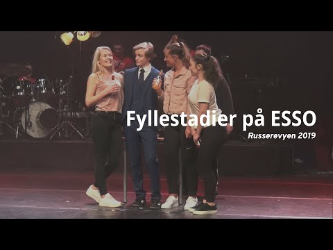 Russerevyen 2019 - "Fyllestadier på esso"