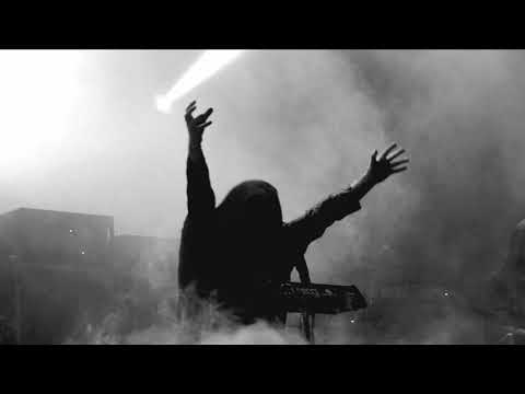 QUE ES EL DOOM METAL?