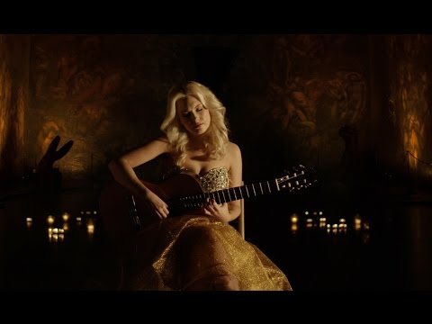 download lagu mp3 mp4 Christina Sandsengen, download lagu Christina Sandsengen gratis, unduh video klip Christina Sandsengen