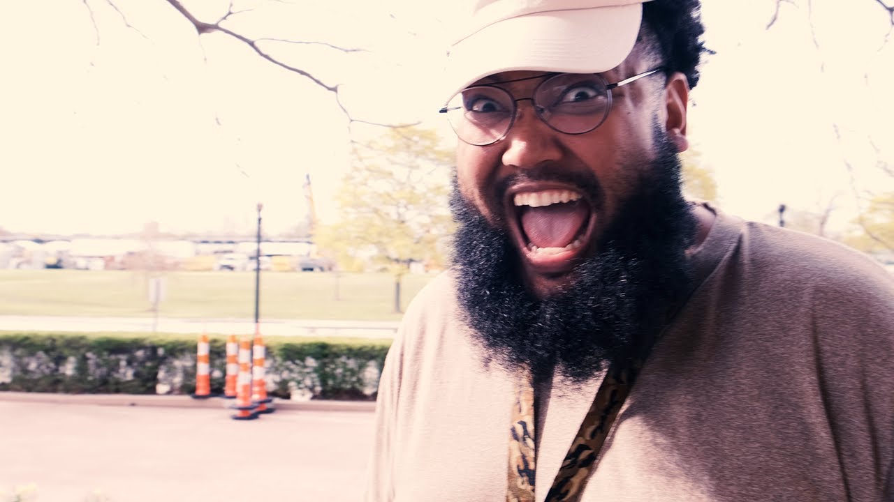 Vinnie Chocha - Beautiful Allure Feat. Larell