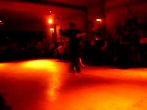  Andrea Misse  and  Javier Rodriguez  are  dancing  to  the  tango  "  Bien Pulenta  "