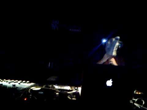 Tom Middleton @ Enlarge Your Audio 10 (Indústria Porto - 2011/04/01) - 2