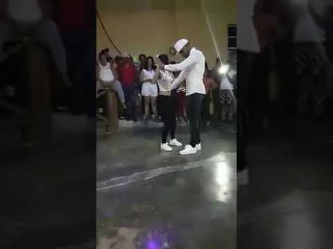 Asi se baila bachata 2018