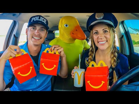 Police Surprises Rubber Ducky and Puppy with Car Ride Chase!