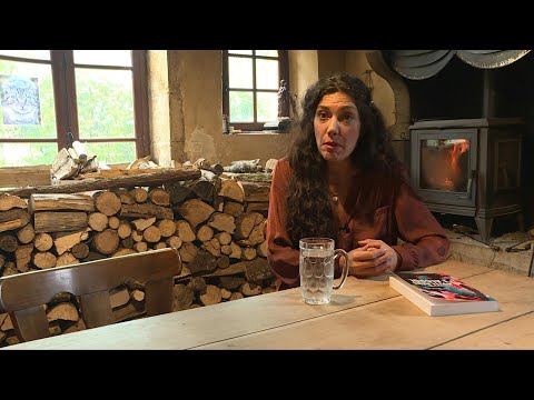 Alcoolisme au féminin: une maladie encore taboue | AFP News