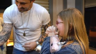 Michael Ray | Surprised a Fan on Her Birthday!