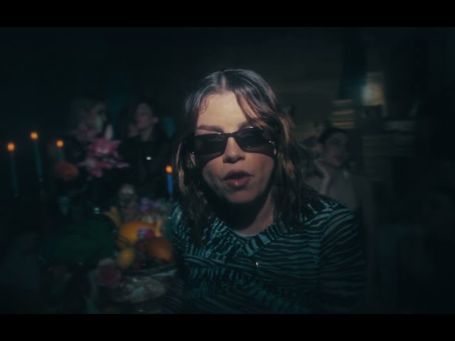 Taxi Sulla Luna von Tony Effe & Emma & Takagi & Ketra ((jetzt ansehen))