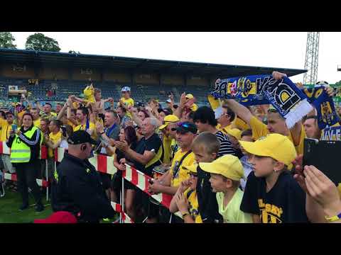 Hymna s fanoušky po utkání s Frýdkem-Místkem