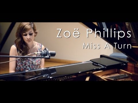Midnight Sessions | 'Miss A Turn' by Zoë Phillips