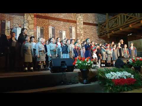 Niepodległość trudne słowo "Chór Bez Batuty" "Ocalić od Zapomnienia"