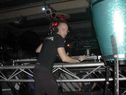 J NITTI Feat. PLAVKA (JAM & SPOON) - SURRENDER