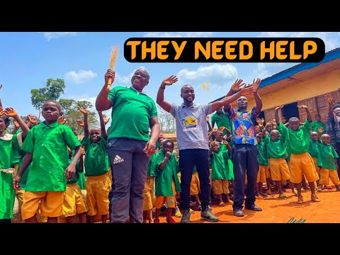The Baaka Pygmies - We Visited the Only school in Mbang, East Region of Cameroon