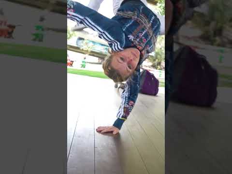 Promotional video thumbnail 1 for Breakdance