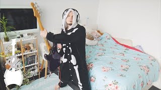 Belvedere - Three&#39;s A Crowd Bass Cover