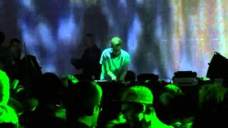 NUITS SONORES 3 - FLOATING POINTS