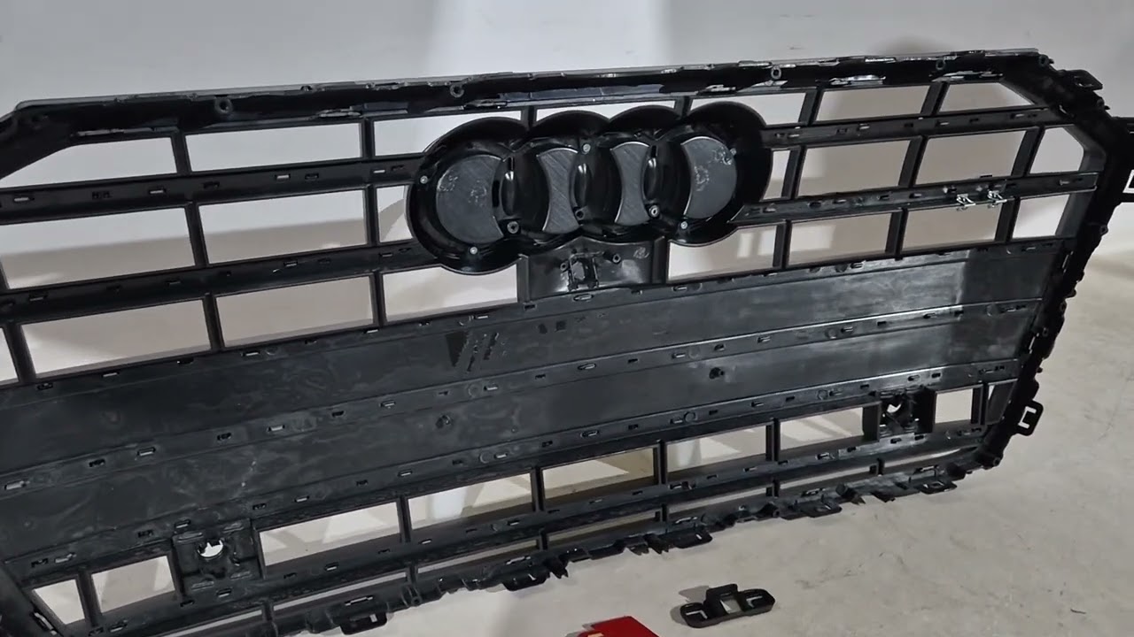 Audi A6 C8 2018- рр. Передня решітка S-style (чорна) Video 2