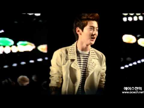 120524 동아방송대 랩 따라부르는 찬희