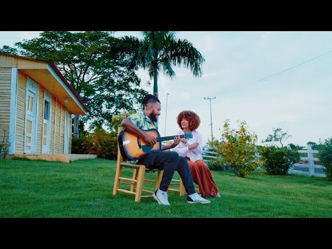 R Nova  - Lo Mejor De La Vida (Video Oficial)