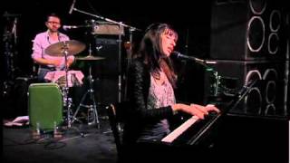 Lucy Schwartz "Graveyard" Live at PPN.m4v