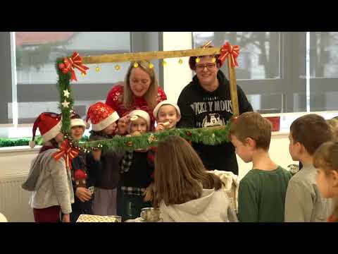Vratite nam malog Isusa – Katolička osnovna škola u Virovitici (Original: Kikići i Genijalci)