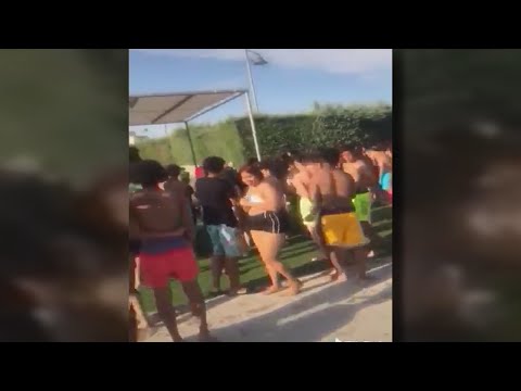 Batalla campal en una piscina municipal de Moratalaz: menores detenidos y policías heridos