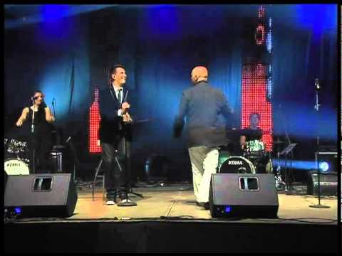 Domen Kumer & MIran Rudan LIVE (Domen Kumer KONCERT - Dvorana Tabor 2012) - Debela deklca