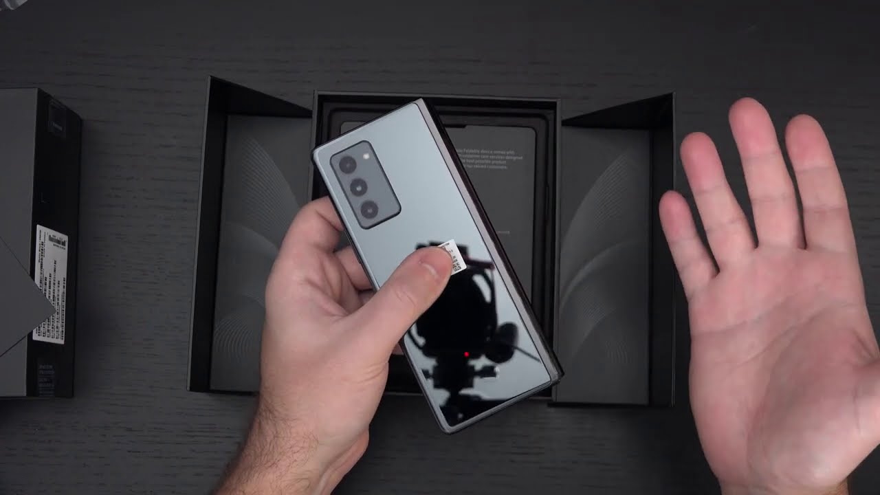 Samsung Galaxy Z Fold 2 5G Unboxing