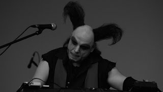 Das Ich - Saal Der Kreißenden Frauen