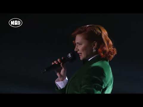 Πέννυ Μπαλτατζή for G.Papadogamvros - Golden Eye | MadWalk 2020 by Serkova Crystal Pure