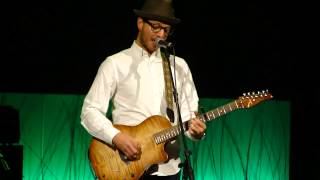 Chris August - Live Medley of Audience-Request Song