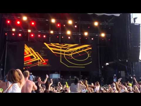 Steve Aoki ft. Lil Jon - Sydney's Future Music Festival 2013