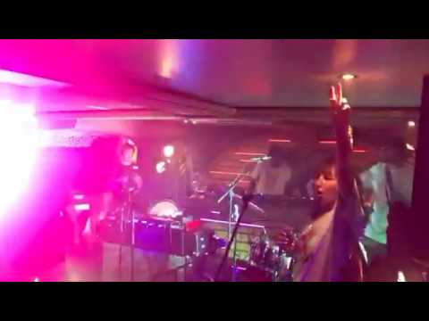 Bugz in the attic Amy Winehouse