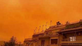 Cielo arancione sopra Atene: atmosfera marziana per effetto della sabbia del Sahara