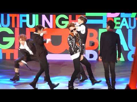 B2ST Fancam SBS SUPER CONCERT (DooJoon Waves at me keke)