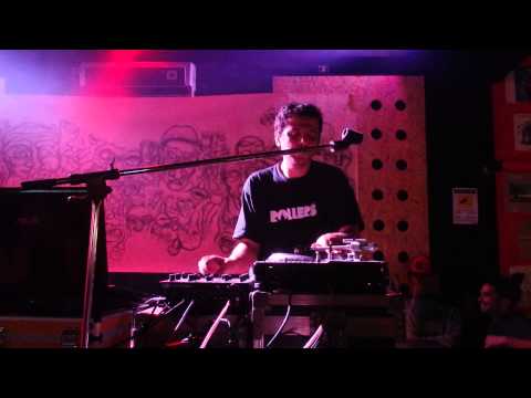 Dj Gruff - Scratching Session @ Satyricon 2.0 Alatri (FR) 12-09-2015