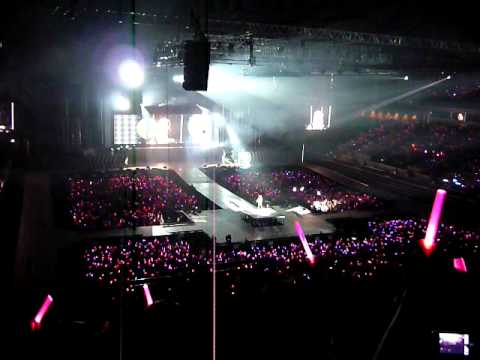 111209 Girls' Generation Tour Singapore - Hoot SNSD