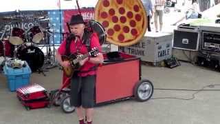 preview picture of video 'One Man Band singing Bare Necessities at Calgary Olympic Park'