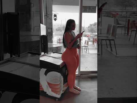 Most Attractive Glutes Bridge Model 🔥🍓🍓 #fitness #crossfit #model #gymlover #legsday #glutes #curvy