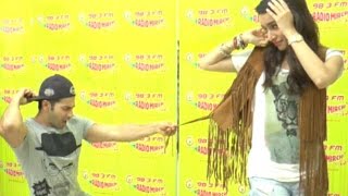 Varun Dhawan And Shraddha Kapoor's Non Stop ABCD 2 Dance At Mumbai Radio Stations