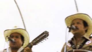 UNA FLOR PARA MI MADRE! ( CADETES DE LINARES. )